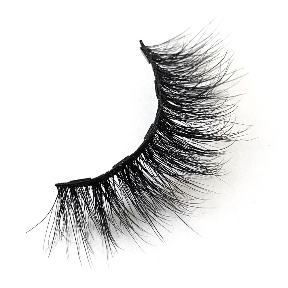 NEW! Mink Magnetic Eyelashes Diva Lash